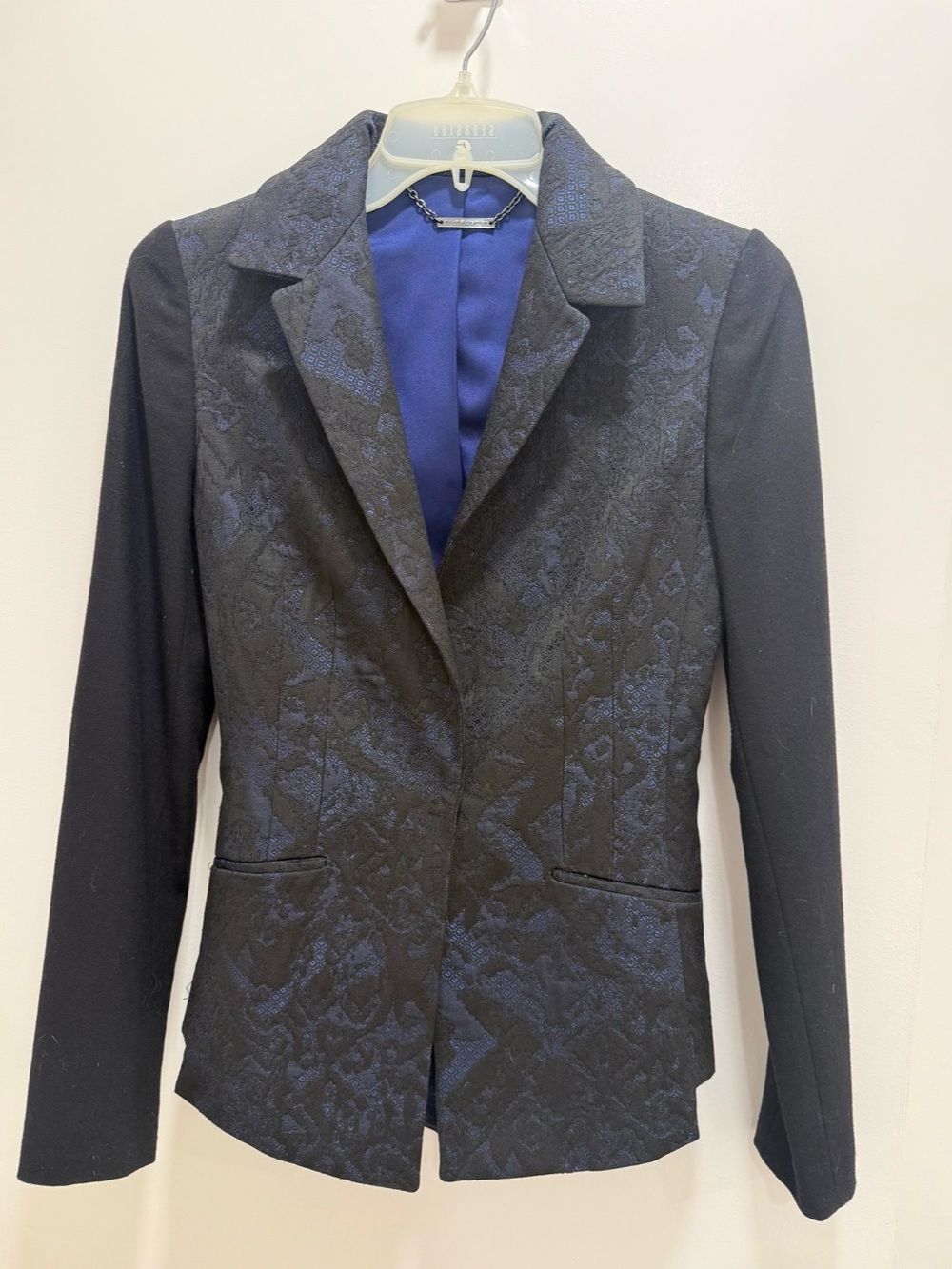 Elie Tahari Floral Peplum Blazer in Black & Blue Size US 0 Like New